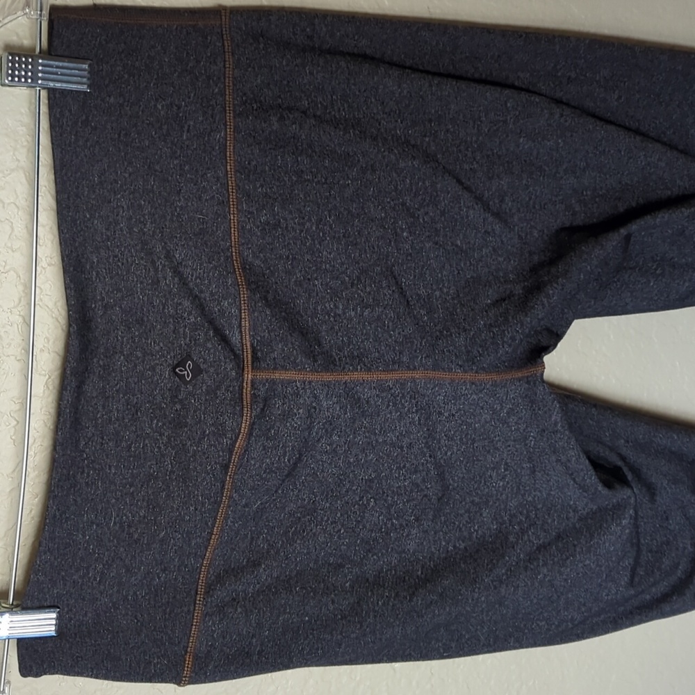 Prana leggings heathered gray with light brown stitching in L - Picture 2 of 4